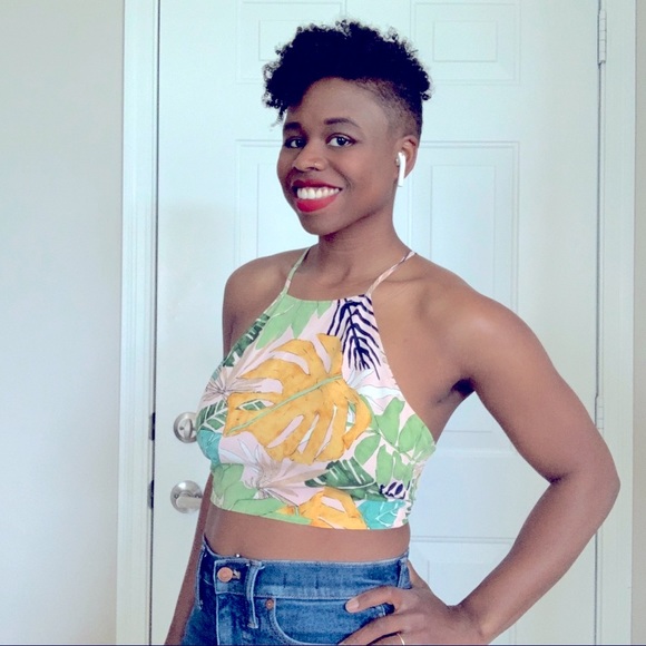 Meet your Posher, Ash - Picture 2 of 4